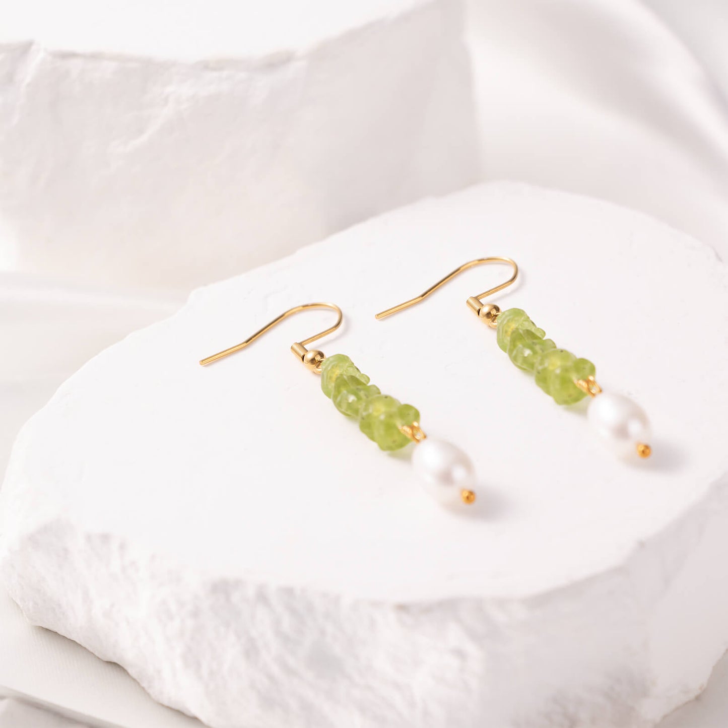 Peridot Crystal Pearl Earrings